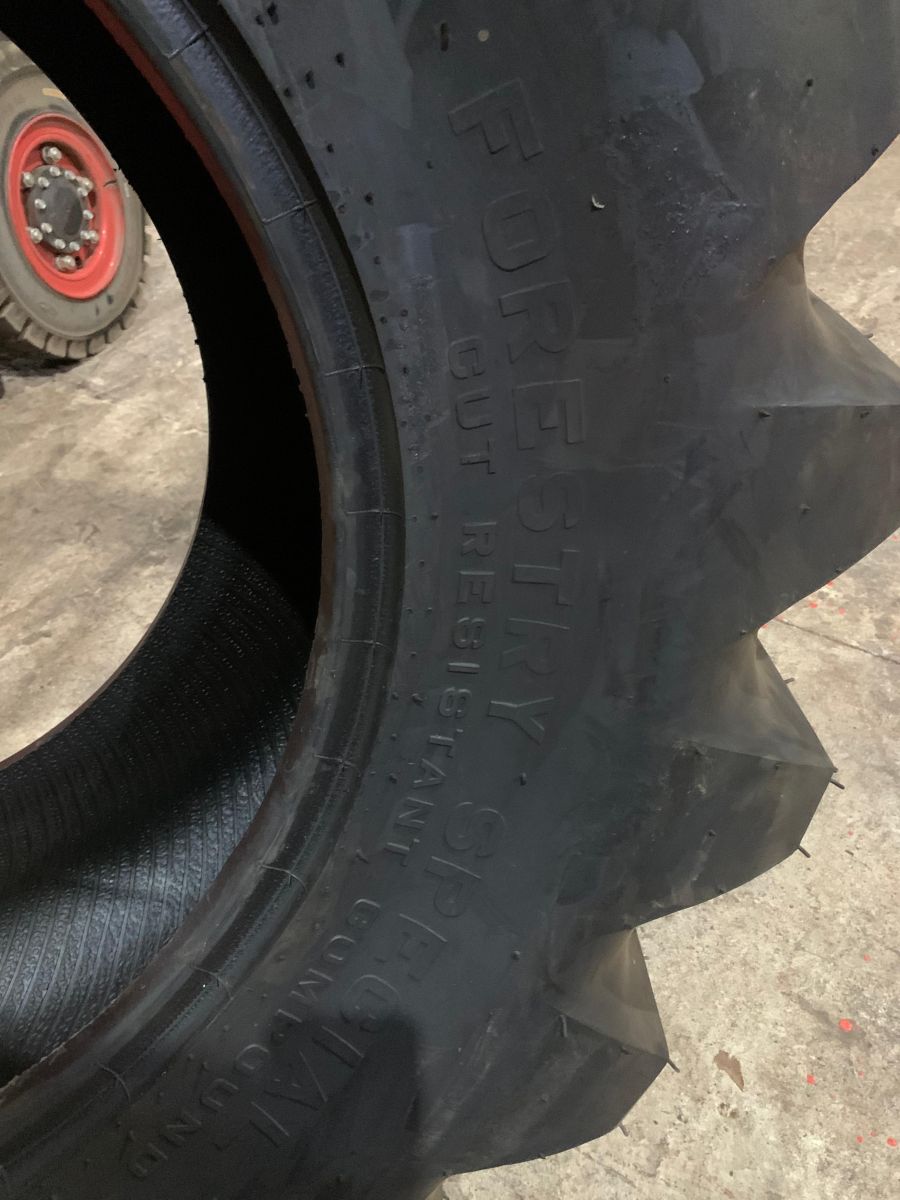 PNEU 18.4 26 FORESTRY SPECIAL CRC TT10A2 ST