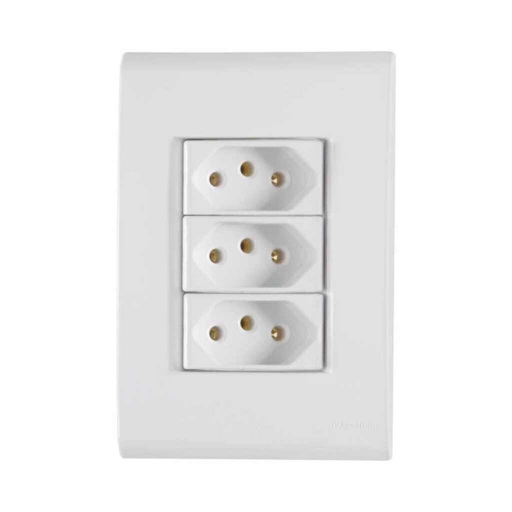 Tomada 2 Pinos + Terra 20A Liz Tripla com Espelho 4x2 Branco Tramontina - 57170/079
