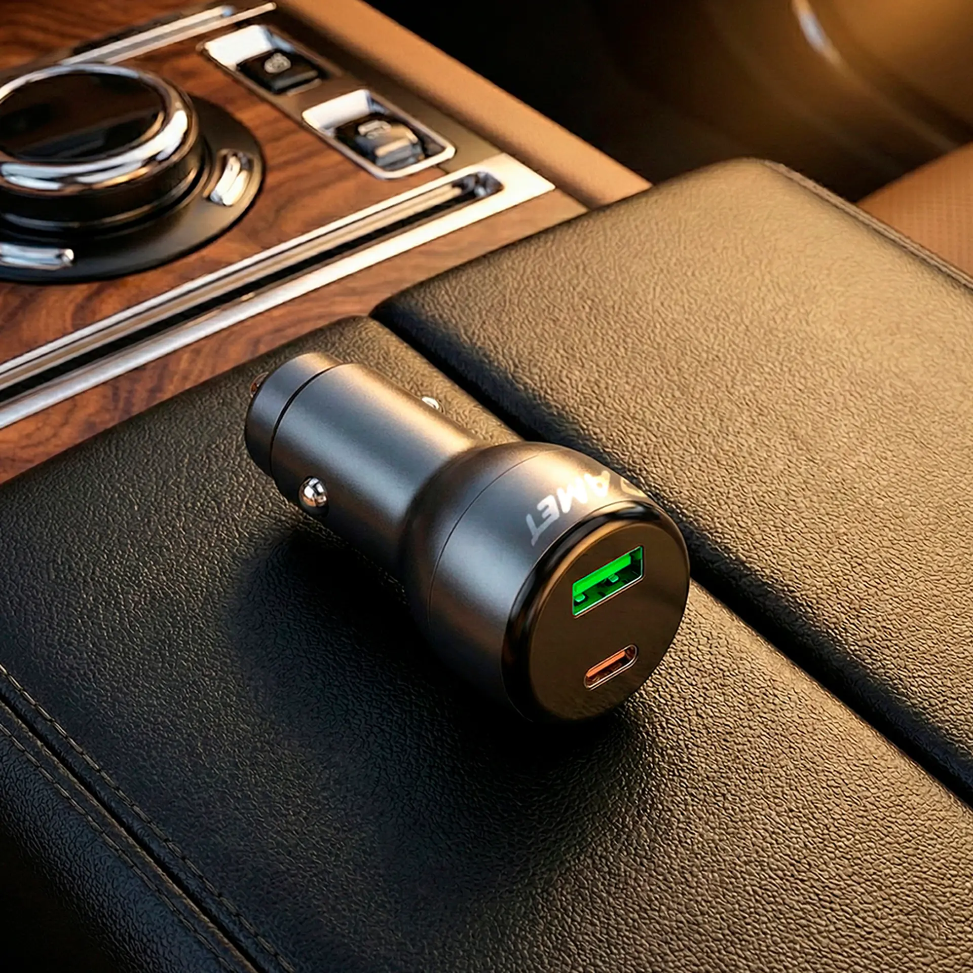 Carregador Amet Veicular para Starlink Fastcar 65W Com Cabo - Preto - 12 Volts