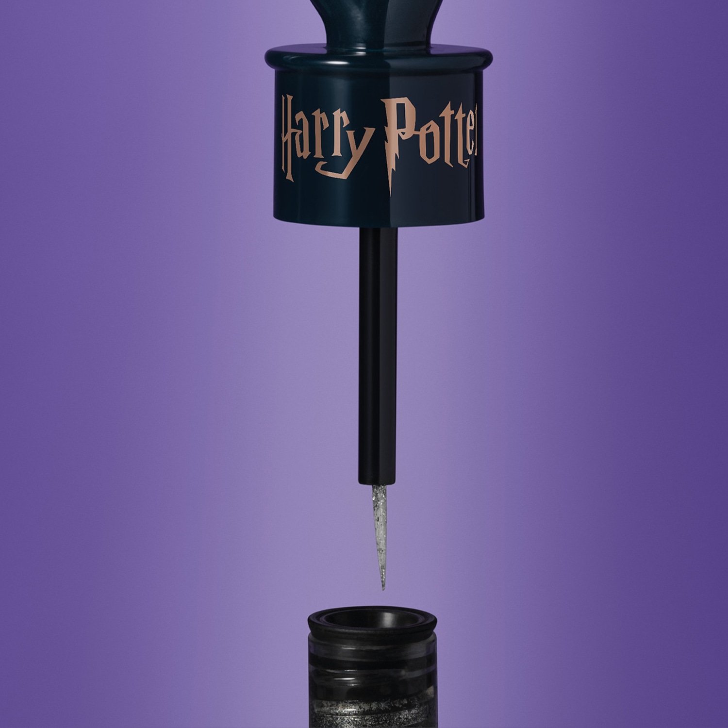 Delineador Líquido Prata Incêndio Quem Disse, Berenice? Harry Potter 7ml