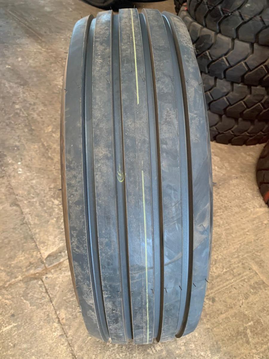 PNEU 10.5/80 18 TT 121-1 A145 ST