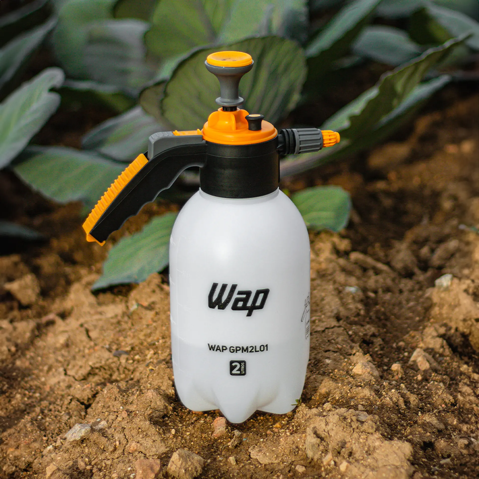 Pulverizador Manual Wap GPM2L01 2L Portátil com Trava de Gatilho - Branco