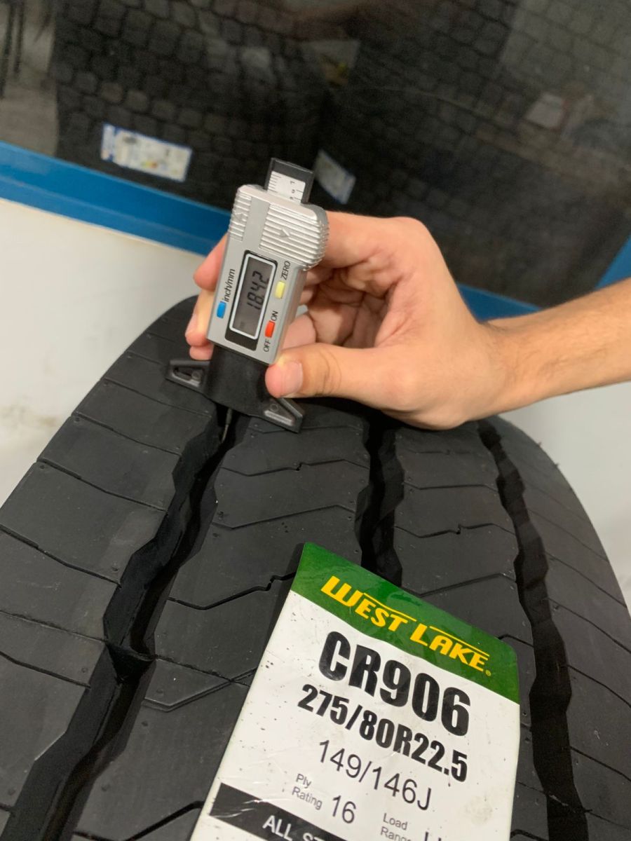 PNEU 275/80R22.5 16PR 149/146J TL CR906 URBANO LISO TRAYDE