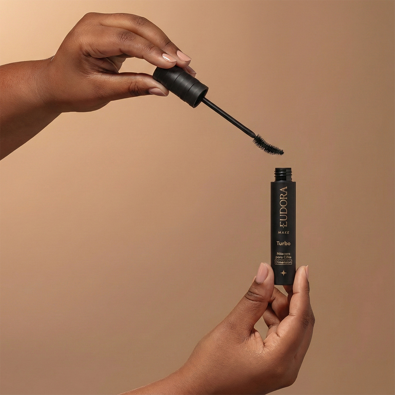 Máscara de Cílios Turbo Dimension Eudora Make 10g