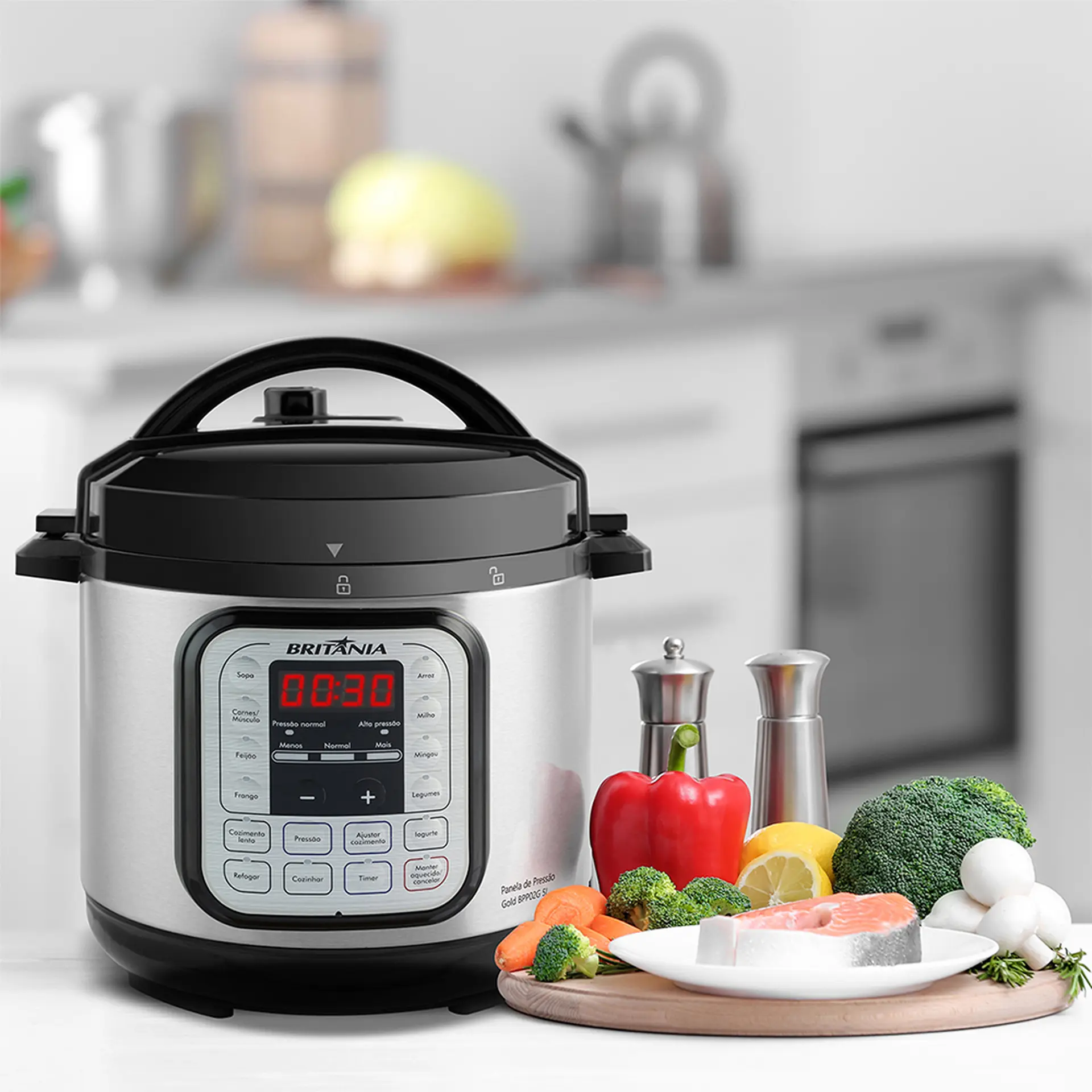 Panela Elétrica de Pressão Britânia 10 Xícaras 5L Gold BPP02G - Preto/Inox - 220 Volts