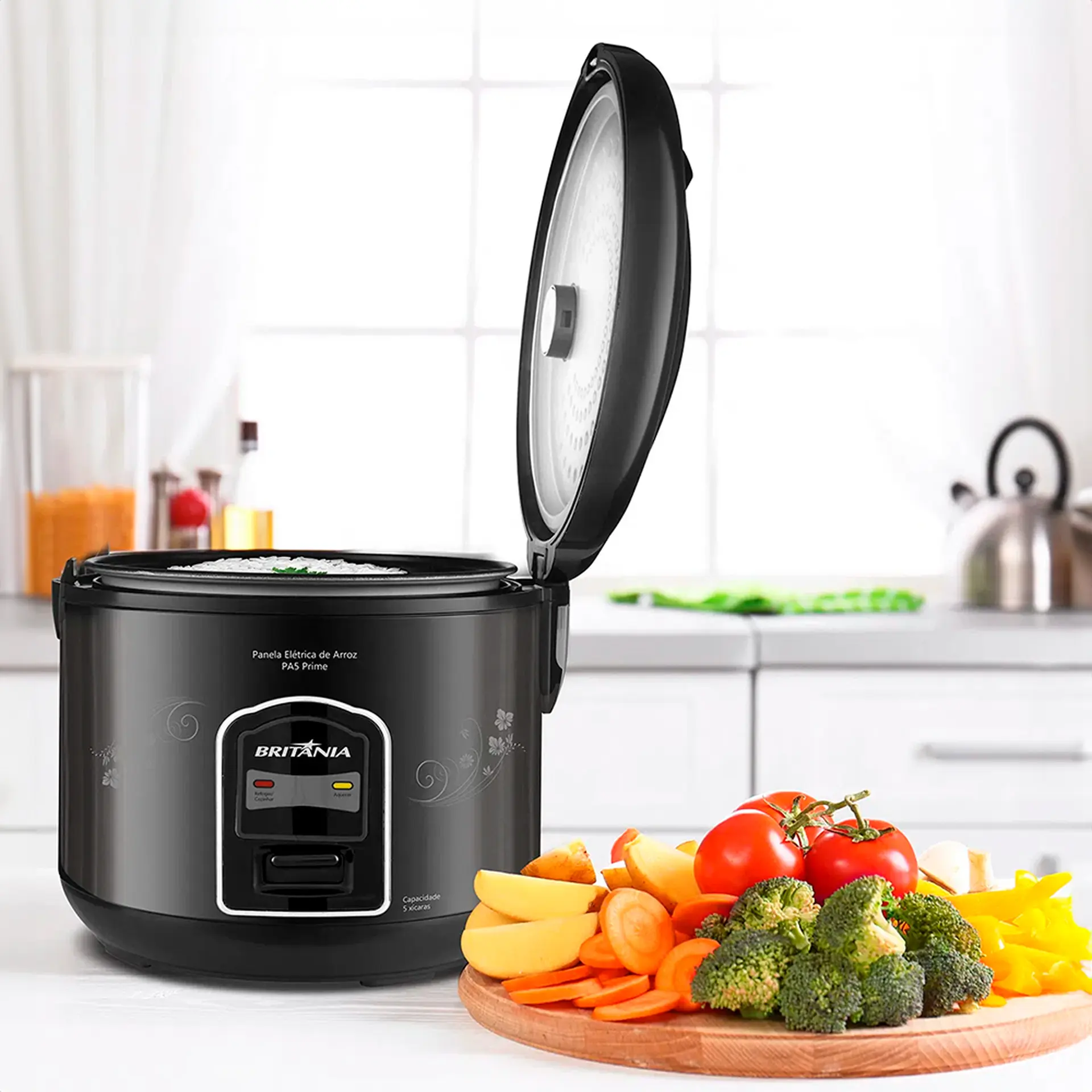 Panela Elétrica de Arroz Britânia 5 Xícaras 1,2L Saída de Vapor PA5 Prime - Preto - 110 Volts