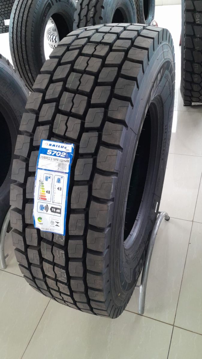 PNEU 295/80R22.5 152/148M 16PR S702 BORRACHUDO TRAYDE