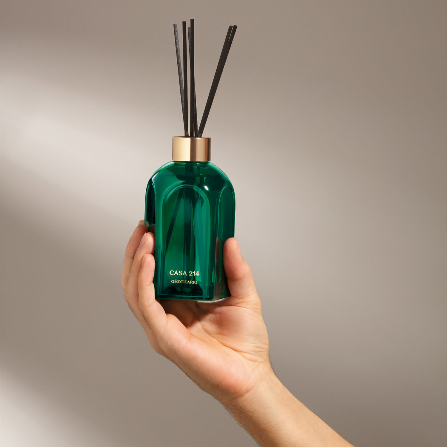 Difusor de Ambiente com Varetas Casa 214 Brisa de Cedros 250ml