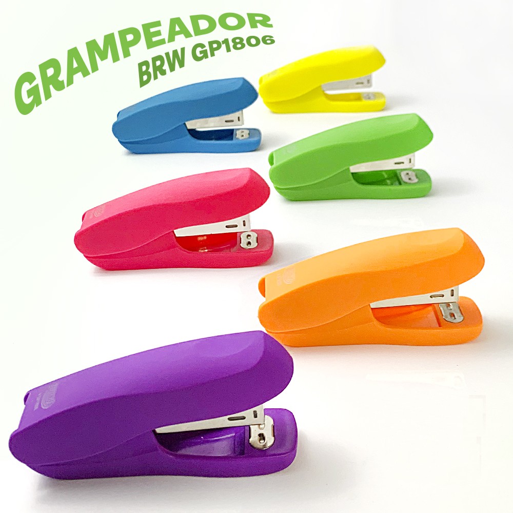 Grampeador BRW Corpo Plástico Resistente e Textura Emborrachada para 18 Folhas Colorido Sortido