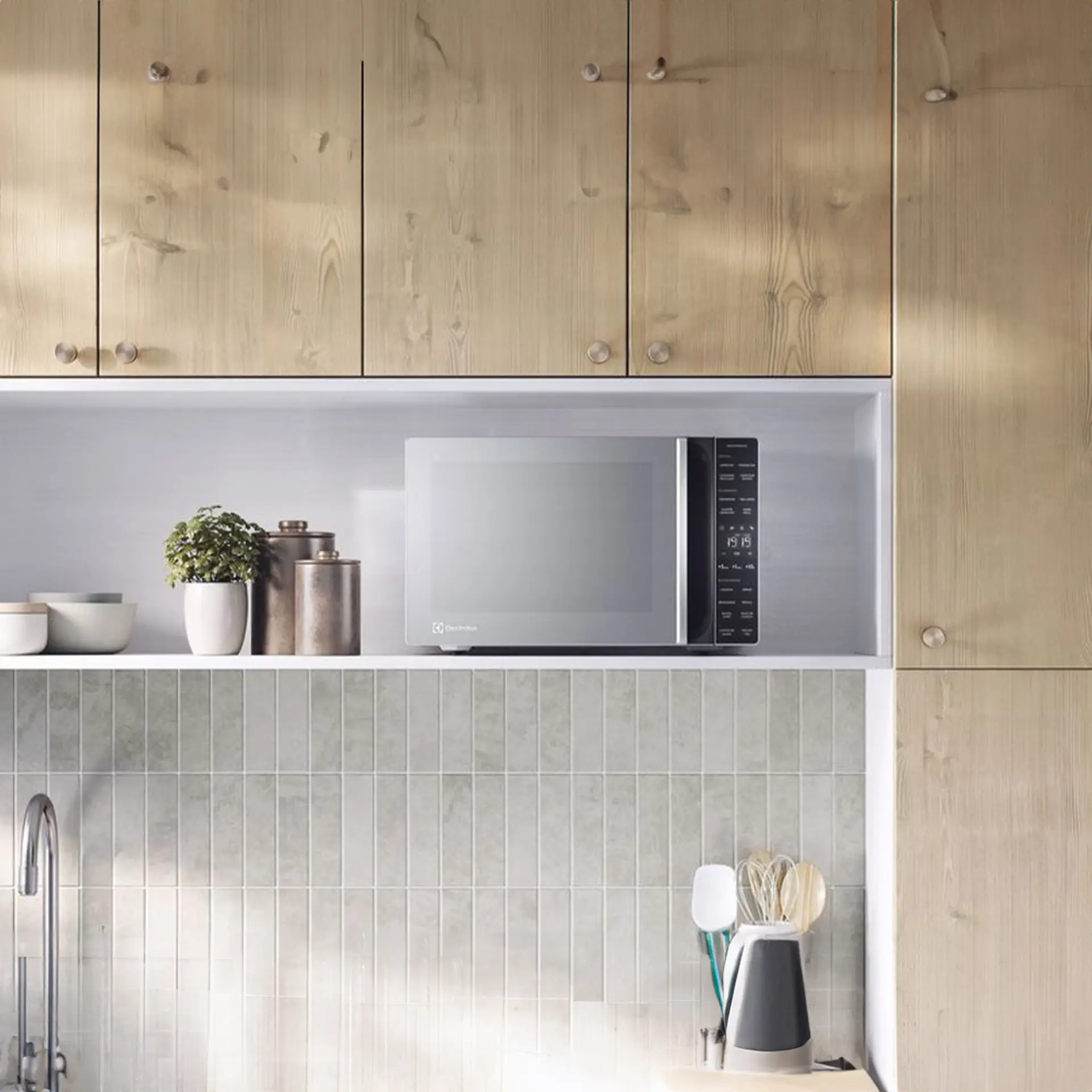 Micro-ondas Electrolux 36L Efficient com Descongelamento Assistido ME36S - Prata - 110 Volts