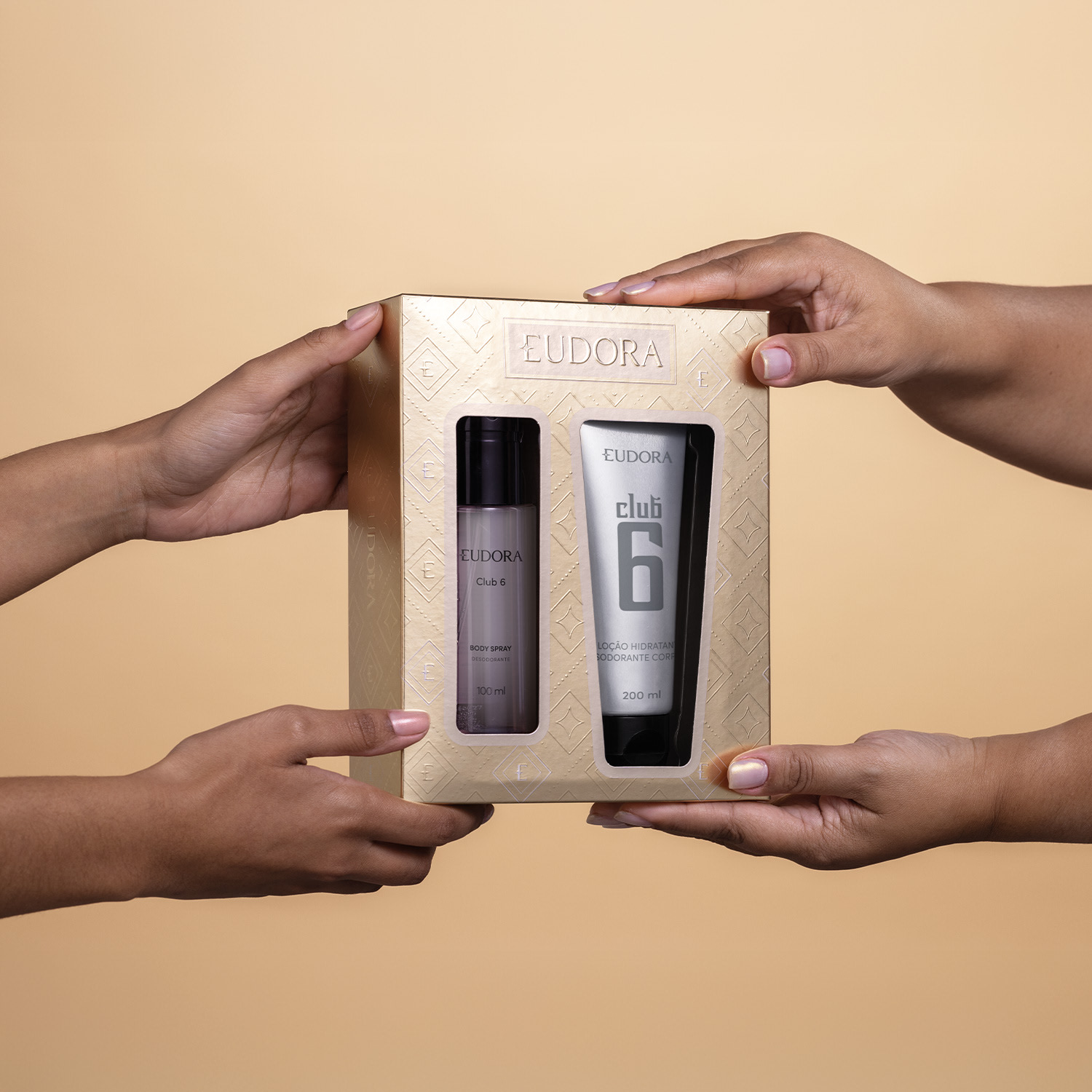 Kit Presente de Natal Club 6: Body Spray 100ml + Loção Corporal 200ml