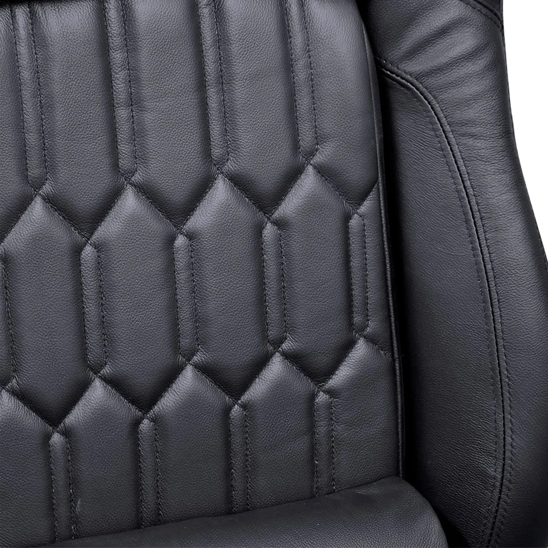 Cadeira Gamer Reclinável Pcyes Mad Racer V16 Couro Suporta até 180 kg - Preto