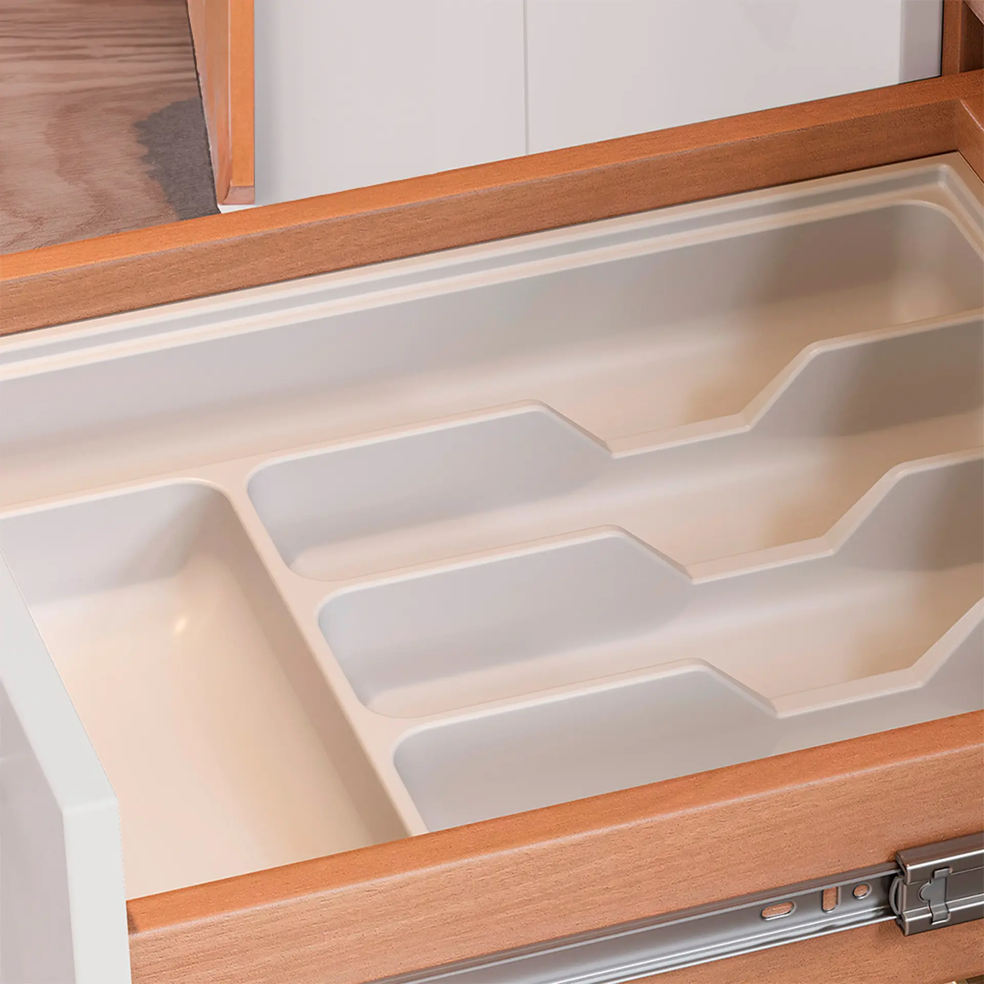 Balcão sem Tampo 2 Portas 3 Gavetas 120cm Macadâmia Telasul - Freijo/Branco