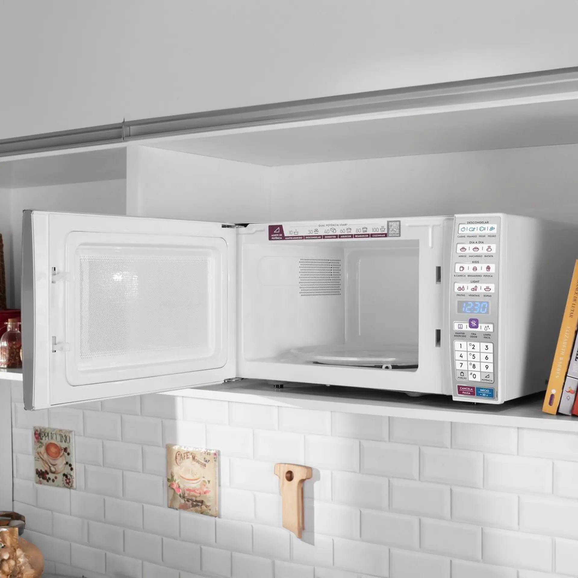 Micro-ondas Bancada Electrolux 34L Função Tira Odor e Manter Aquecido MEO44 - Branco - 110 Volts