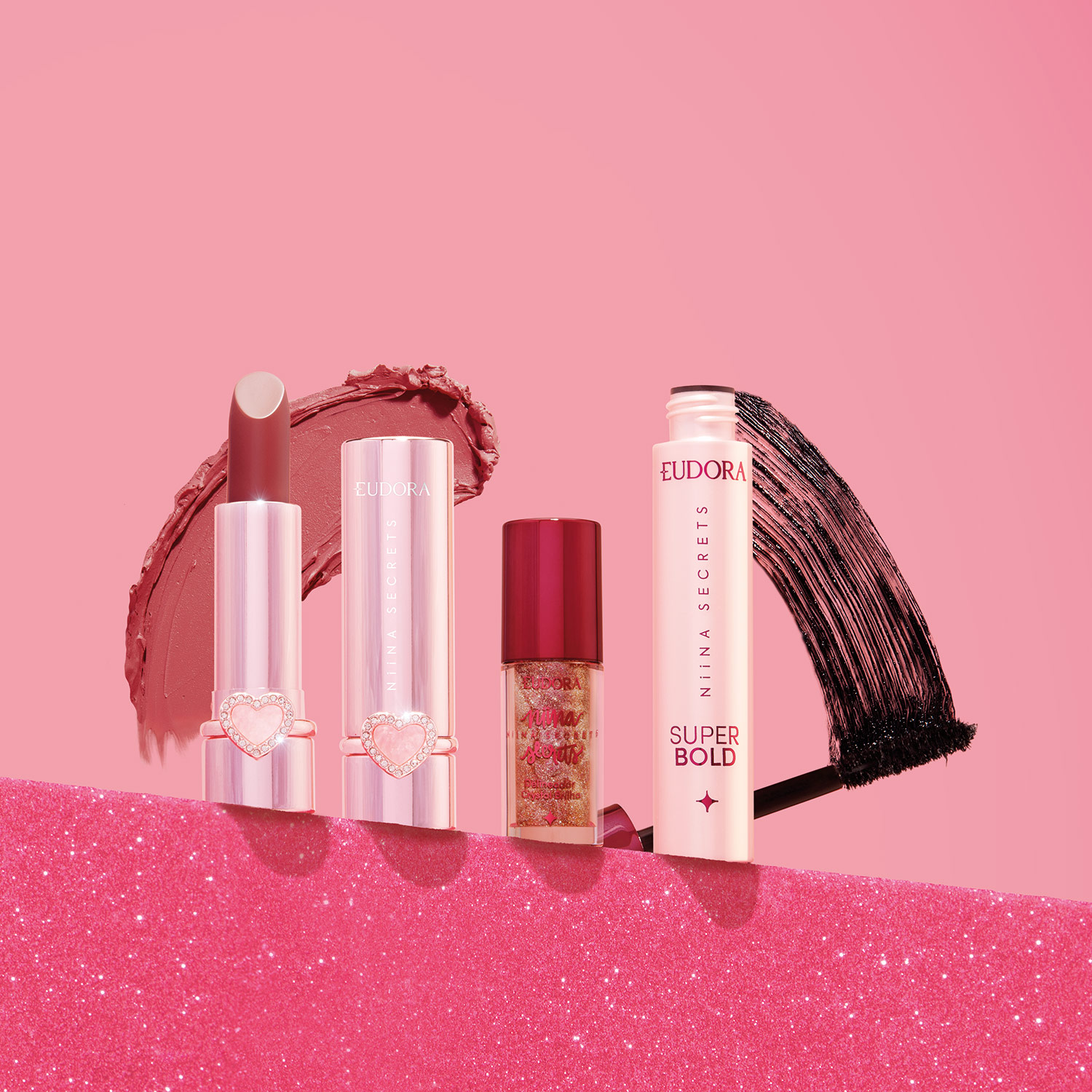 Combo Niina Secrets: Batom Cremoso Love You 3g + Delineador Crystal Brilho 3g + Máscara para Cílios Super Bold 10g