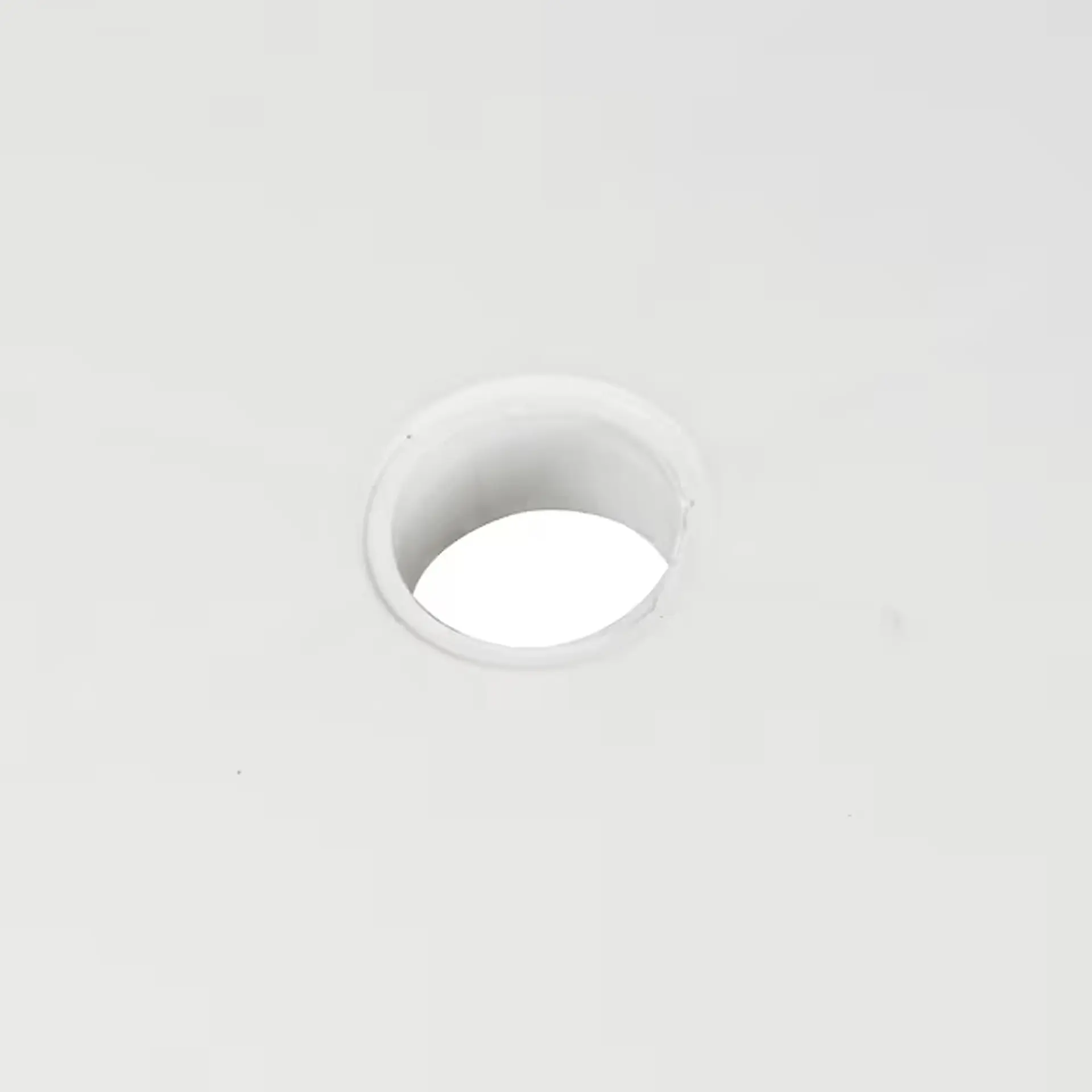 Mesa Quadrada de Plástico Mor Suporta até 30kg - Branco