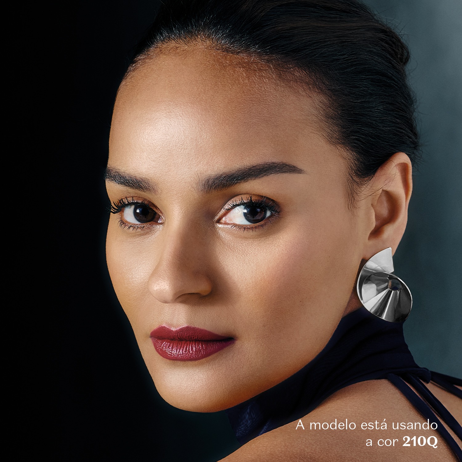 Base Líquida FPS80 Make B. Retinol³ H+ Cor 250Q 26g