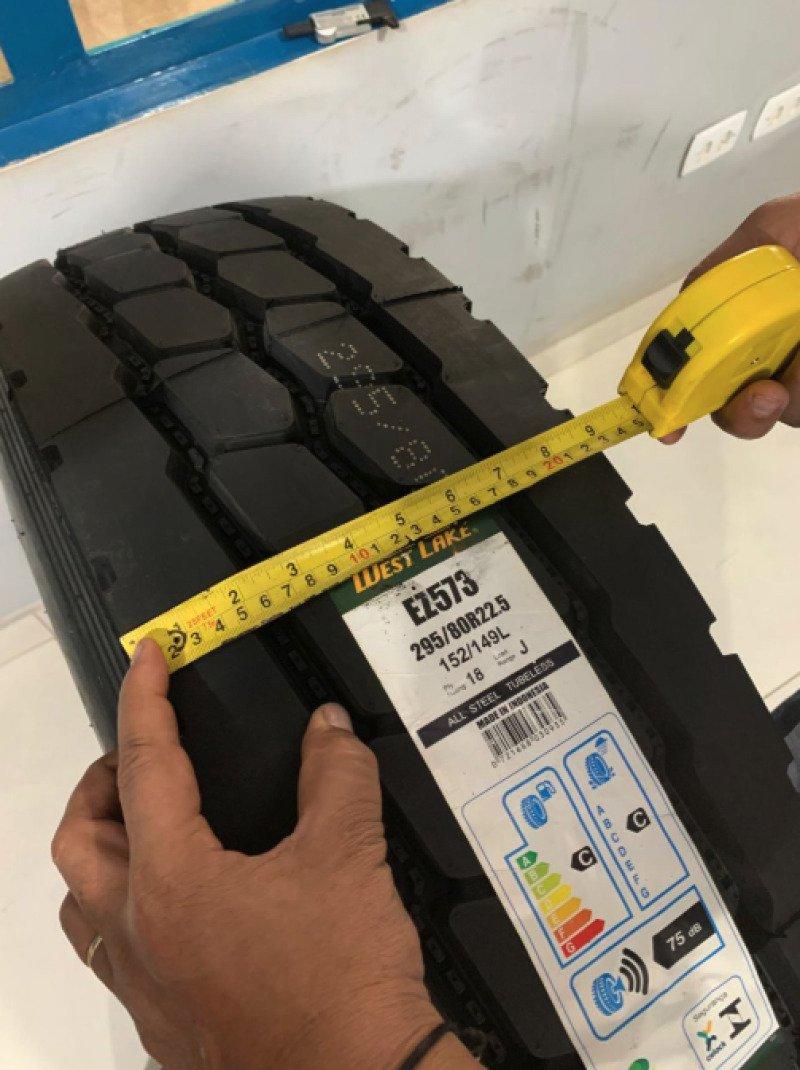 PNEU 295/80R22.5 18PR 152/149L TL EZ 573 MISTO TRAYDE