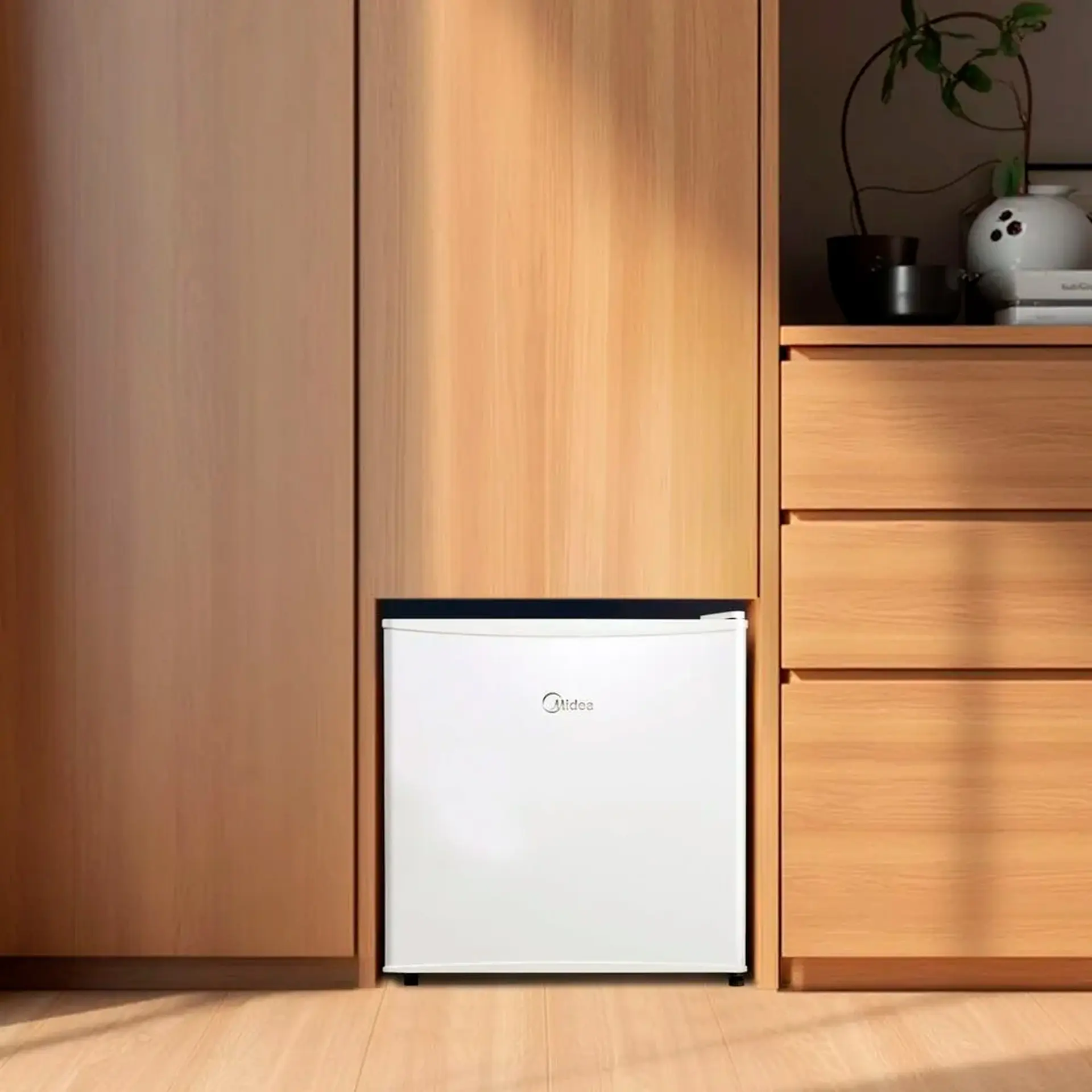 Frigobar 45 Litros Midea Inverter 1 Porta Degelo Manual MDRD08 - Branco - Bivolt