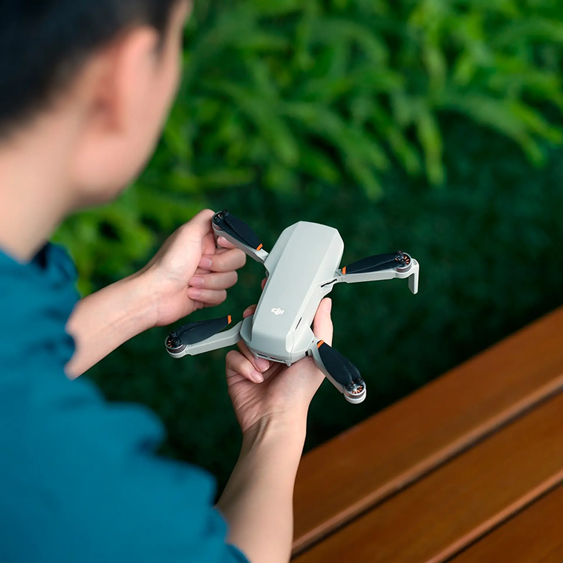 Drone DJI Mini 4K Fly More Combo Sem Tela DJI058 - Cinza - Bivolt
