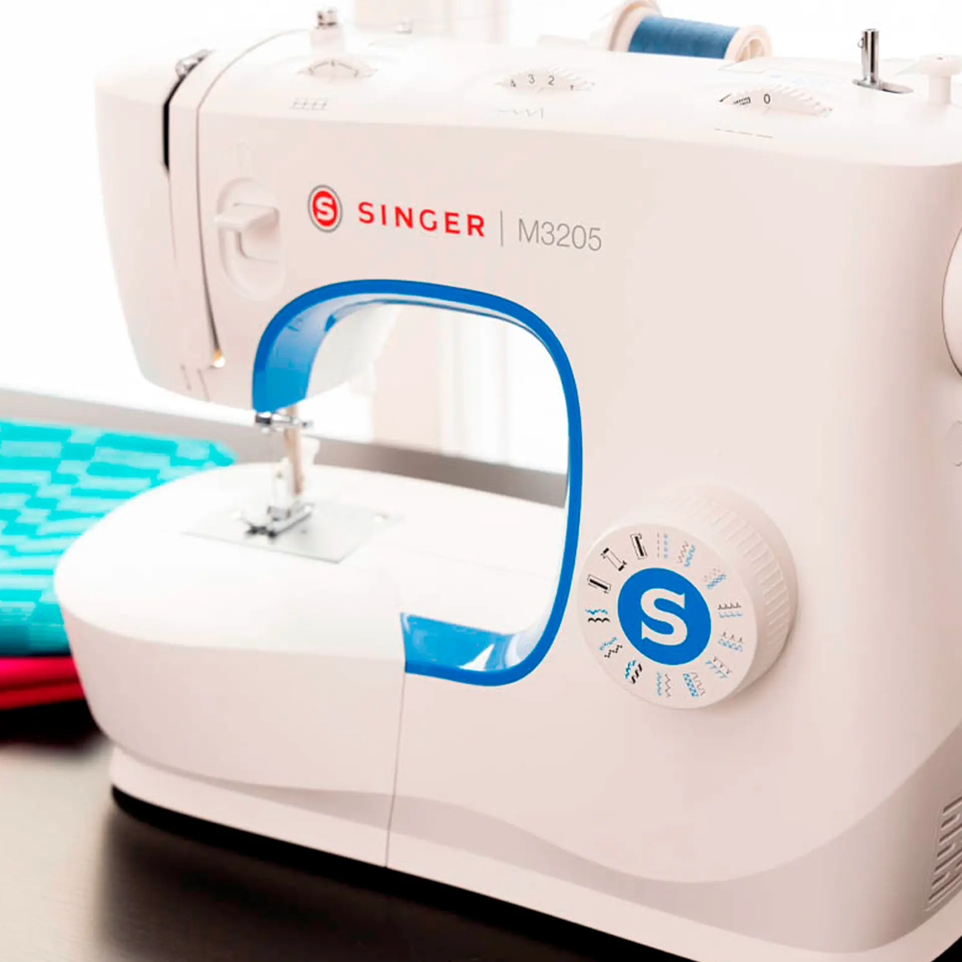 Máquina de Costura Singer M3205 23 Pontos com Passador de Linha - Branco - 220 Volts